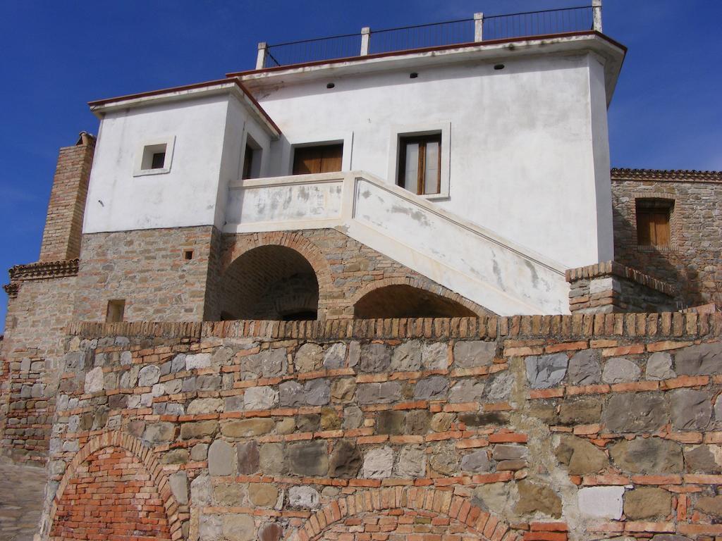 Casa Vacanze Isabella Aliano Exteriör bild